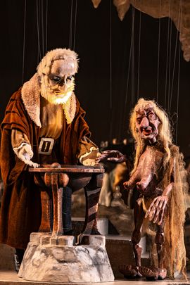 Faust mit alter Hexe